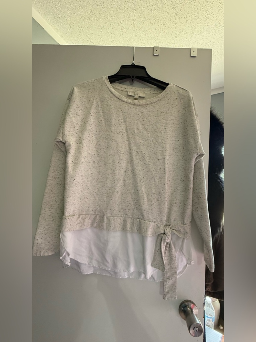 LOFT Speckled White and Black Crewneck Sweatshirt